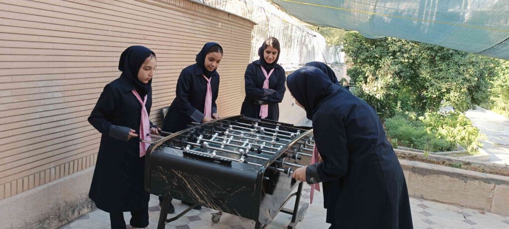بازی و سرگرمی به سبک نگرش