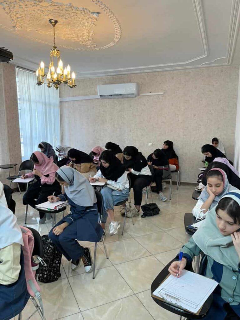 شروع پیش ثبت نام در دبیرستان دخترانه دوره اول نگرش